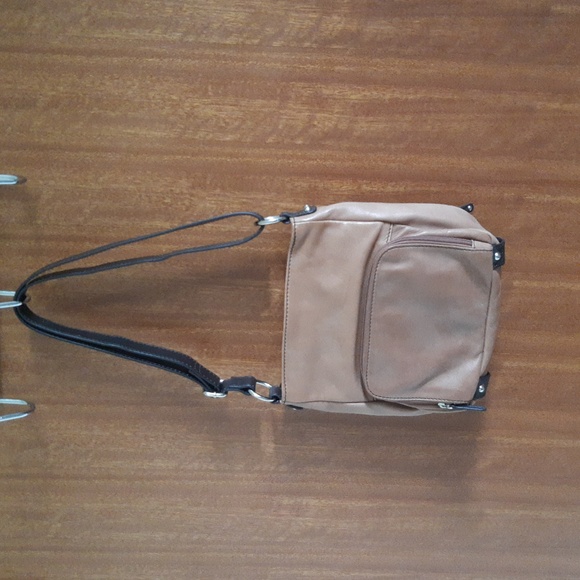 Danier Handbag - Picture 3 of 6